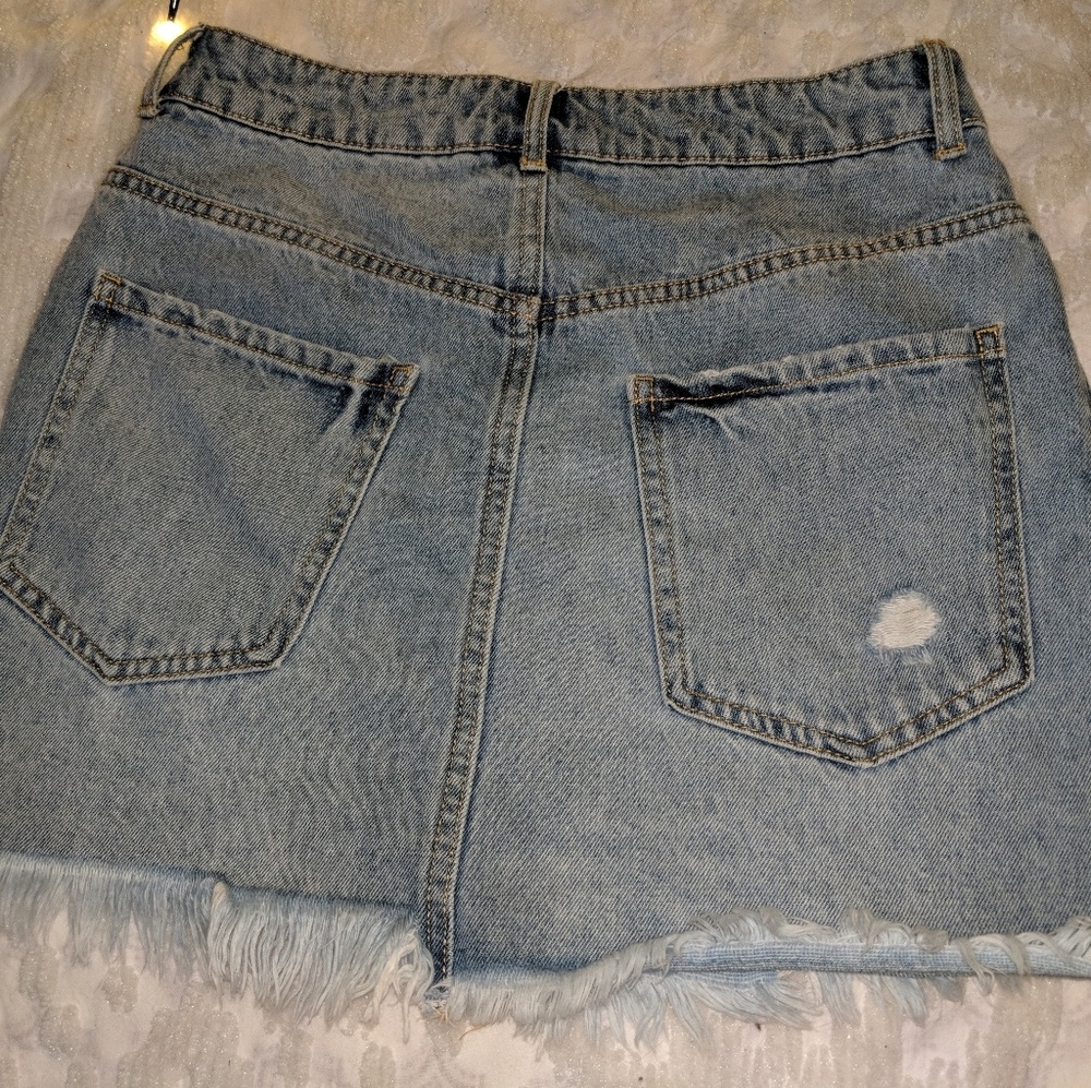 NWOT Forever 21 denim skirt - Picture 4 of 5